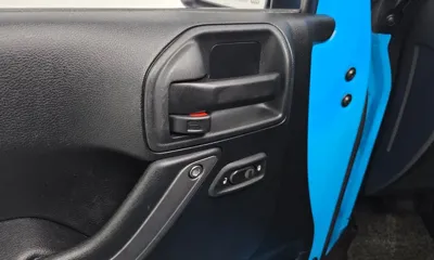 Jeep Wrangler 2017, 84785 км, за 13653.67 USD - фото 17