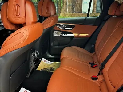 Mercedes-Benz GLC 2023, 50000 км, за 38688.02 USD - фото 7