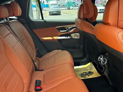 Mercedes-Benz GLC 2023, 50000 км, за 38688.02 USD - фото 10