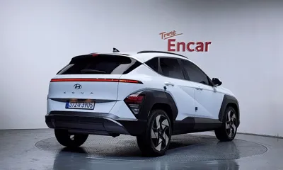 Hyundai Kona 2023, 33643 км, за 15276.6 USD