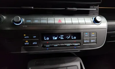 Hyundai Kona 2023, 33643 км, за 15276.6 USD - фото 30