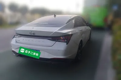 Hyundai Elantra 2021, 62500 км, за 8140 USD - фото 6
