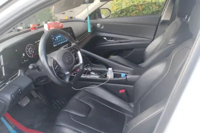 Hyundai Elantra 2021, 62500 км, за 8140 USD - фото 15