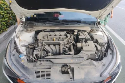 Hyundai Elantra 2021, 62500 км, за 8140 USD - фото 21