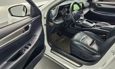 Hyundai Grandeur 2020, 120710 км, за 10774.73 USD - фото 10