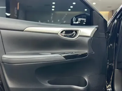 Nissan Sylphy 2021, 53000 км, за 5885.7 USD