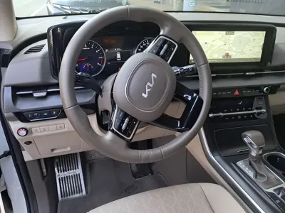 Kia Canival 2023, 151632 км, за 15887.4 USD - фото 16