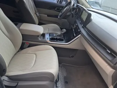 Kia Canival 2023, 151632 км, за 15887.4 USD - фото 17