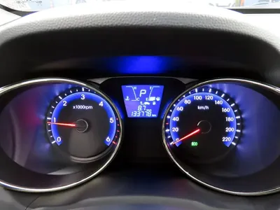 Hyundai Tucson 2011, 133778 км, за 3190.73 USD - фото 10