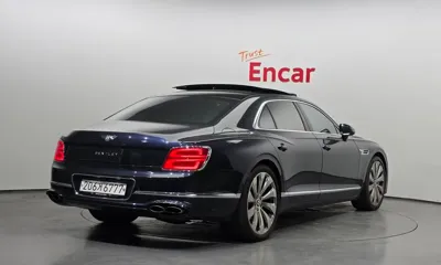 Bentley Flying Spur 2022, 32038 км, за 133257.44 USD