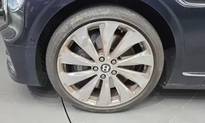 Bentley Flying Spur 2022, 32038 км, за 133257.44 USD