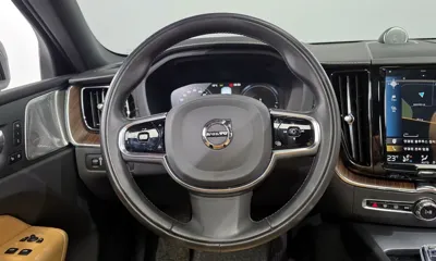 Volvo XC60 2021, 31884 км, за 28338.78 USD - фото 13