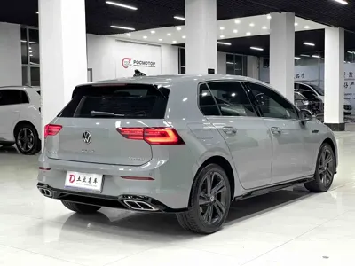 Volkswagen Golf 2022, 30600 км, за 22566.54 USD