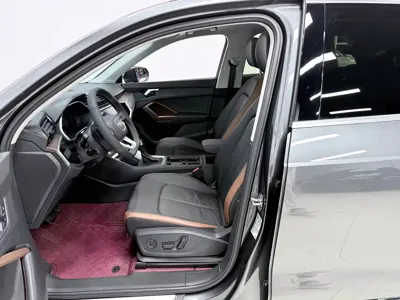 Audi Q3 2022, 21000 км, за 28957.65 USD - фото 10