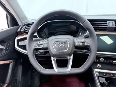 Audi Q3 2022, 21000 км, за 28957.65 USD - фото 12