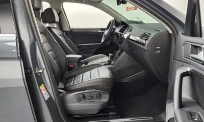 Volkswagen Tiguan 2021, 63961 км, за 22794.84 USD - фото 11