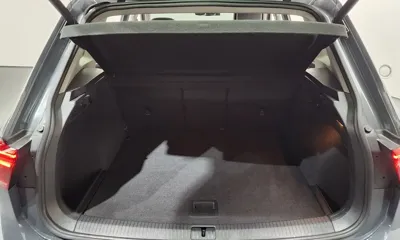 Volkswagen Tiguan 2021, 63961 км, за 22794.84 USD - фото 20