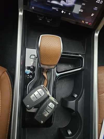 KG_Mobility_Ssangyong Torres 2023, 16020 км, за 13653.67 USD - фото 9