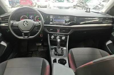 Volkswagen Bora 2020, 40700 км, за 9133 USD - фото 12