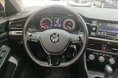 Volkswagen Bora 2020, 40700 км, за 9133 USD - фото 13