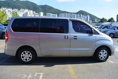 Hyundai Starex 2012, 164711 км, за 4138.2 USD
