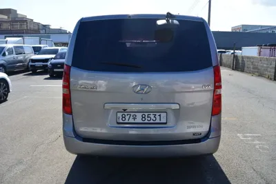 Hyundai Starex 2012, 164711 км, за 4138.2 USD
