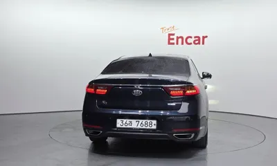 Kia K7 2017, 124664 км, за 9844.73 USD