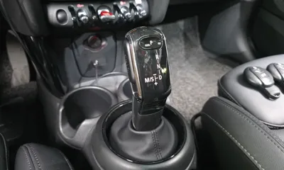 MINI Cooper 2022, 52831 км, за 14769.59 USD - фото 9