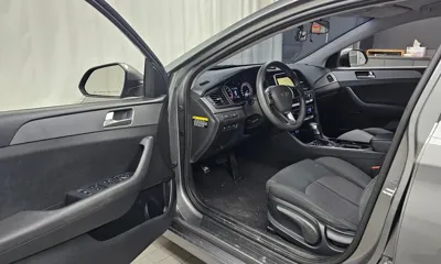 Hyundai Sonata 2019, 111958 км, за 6291.39 USD - фото 10