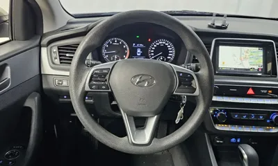 Hyundai Sonata 2019, 111958 км, за 6291.39 USD - фото 13