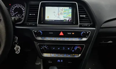 Hyundai Sonata 2019, 111958 км, за 6291.39 USD - фото 16