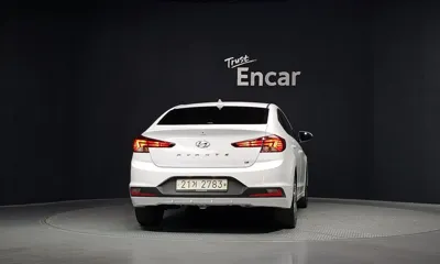 Hyundai Avante 2019, 108830 км, за 7488.44 USD