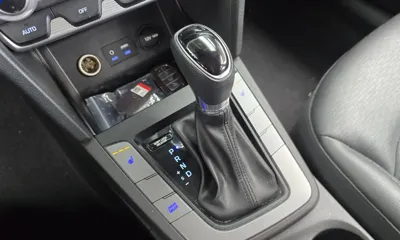 Hyundai Avante 2019, 108830 км, за 7481.14 USD - фото 9