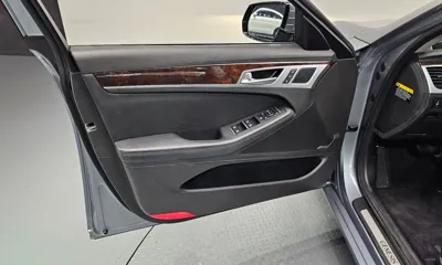 Hyundai Genesis 2016, 117502 км, за 7687.3 USD - фото 24