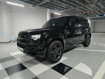 Land Rover Defender 2025, 260 км, за 50813.21 USD