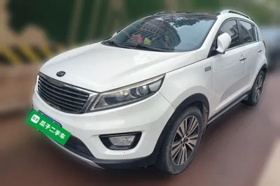 Kia Sportage R · 2015 год