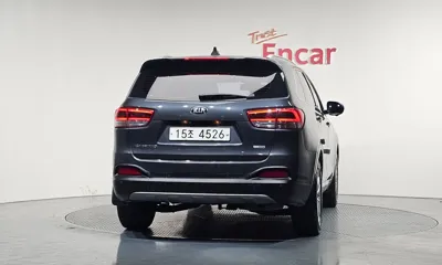 Kia Sorento 2015, 182809 км, за 4960.26 USD
