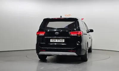 Kia Canival 2015, 119261 км, за 7100.98 USD