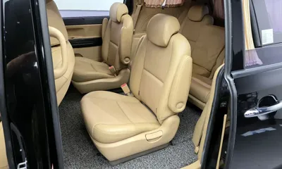 Kia Canival 2015, 119261 км, за 7100.98 USD - фото 12