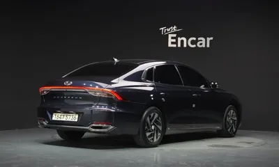 Hyundai Grandeur 2022, 117370 км, за 13522.38 USD