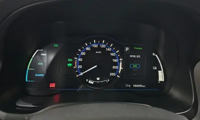 Hyundai Ioniq 2016, 180405 км, за 4948.79 USD - фото 8