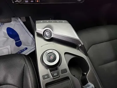 Kia EV6 2022, 129557 км, за 16865.27 USD - фото 8