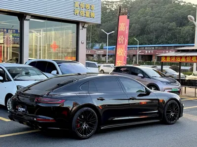 Porsche Panamera 2020, 40000 км, за 77389.35 USD