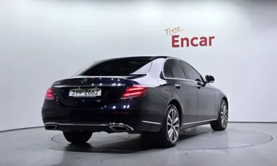 Mercedes-Benz E-Class 2018, 54685 км, за 16588.62 USD