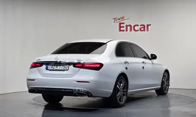 Mercedes-Benz E-Class 2022, 68901 км, за 24287.78 USD