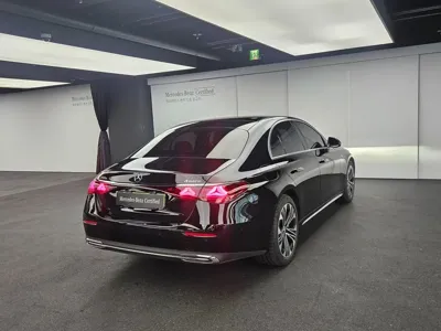 Mercedes-Benz E-Class 2025, 12935 км, за 45945.82 USD