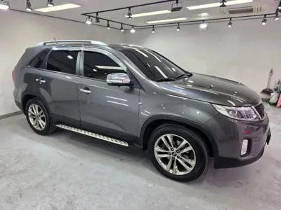 Kia Sorento 2014, 143118 км, за 4463.7 USD
