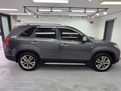Kia Sorento 2014, 143118 км, за 4463.7 USD