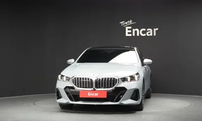 BMW 5-Series 2024, 14730 км, за 41279.32 USD