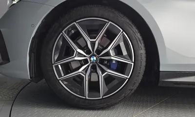 BMW 5-Series 2024, 14730 км, за 41279.32 USD